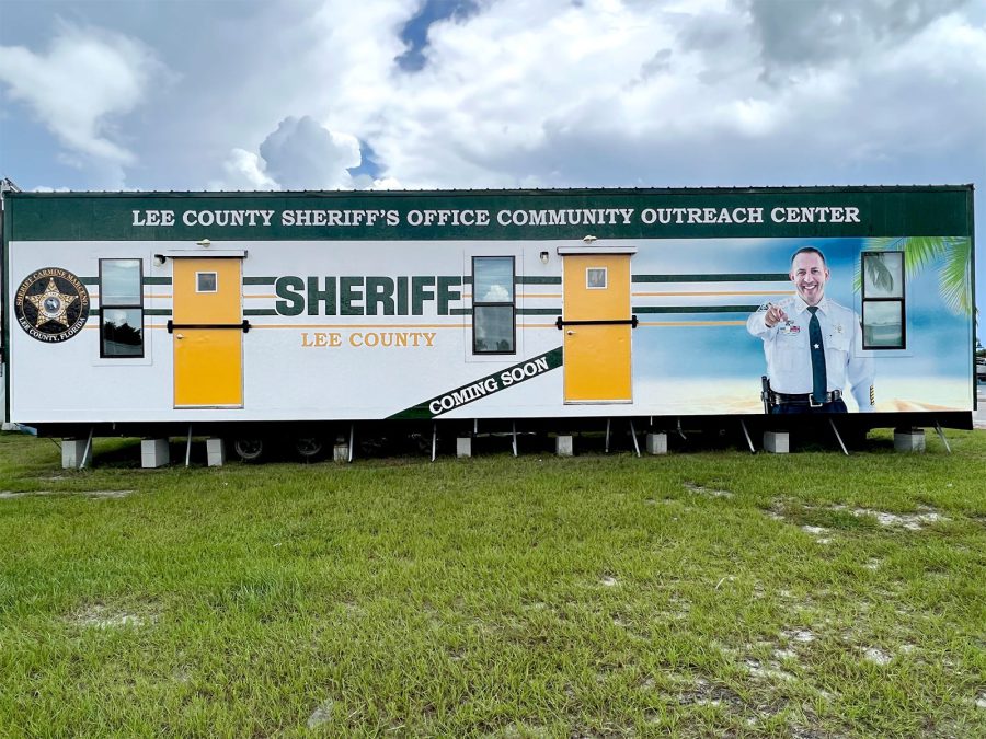 Community outreach center · Building banner