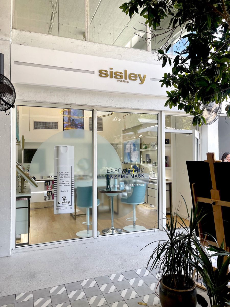 Boutique storefront · Storefront graphics